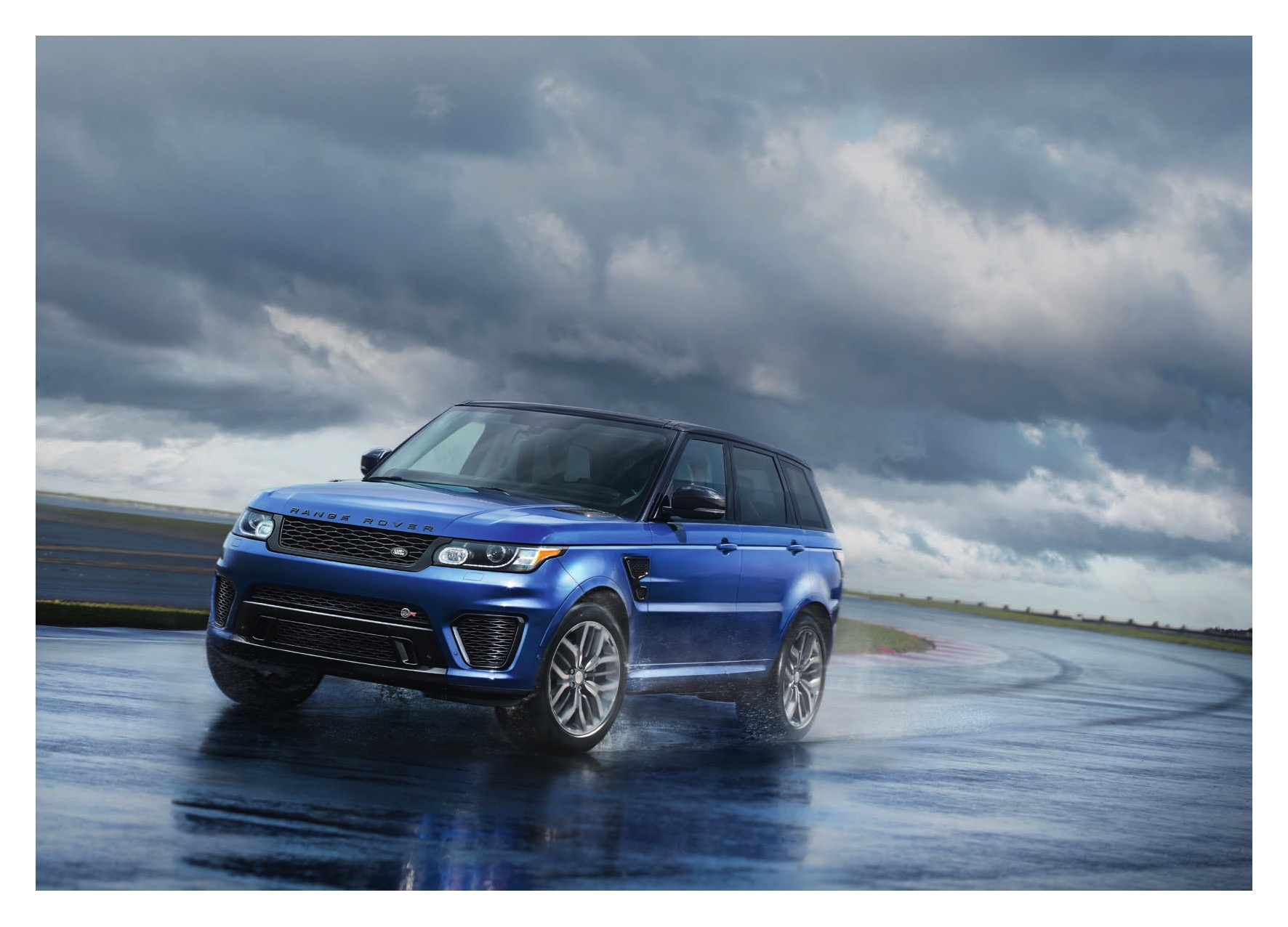 2015 Range Rover Sport SVR Brochure Page 3